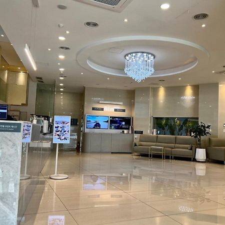 Seomyeon Ib Hotel Busan Bagian luar foto