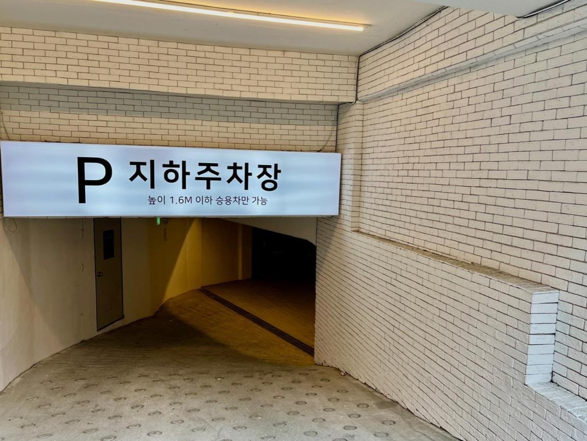 Seomyeon Ib Hotel Busan Bagian luar foto