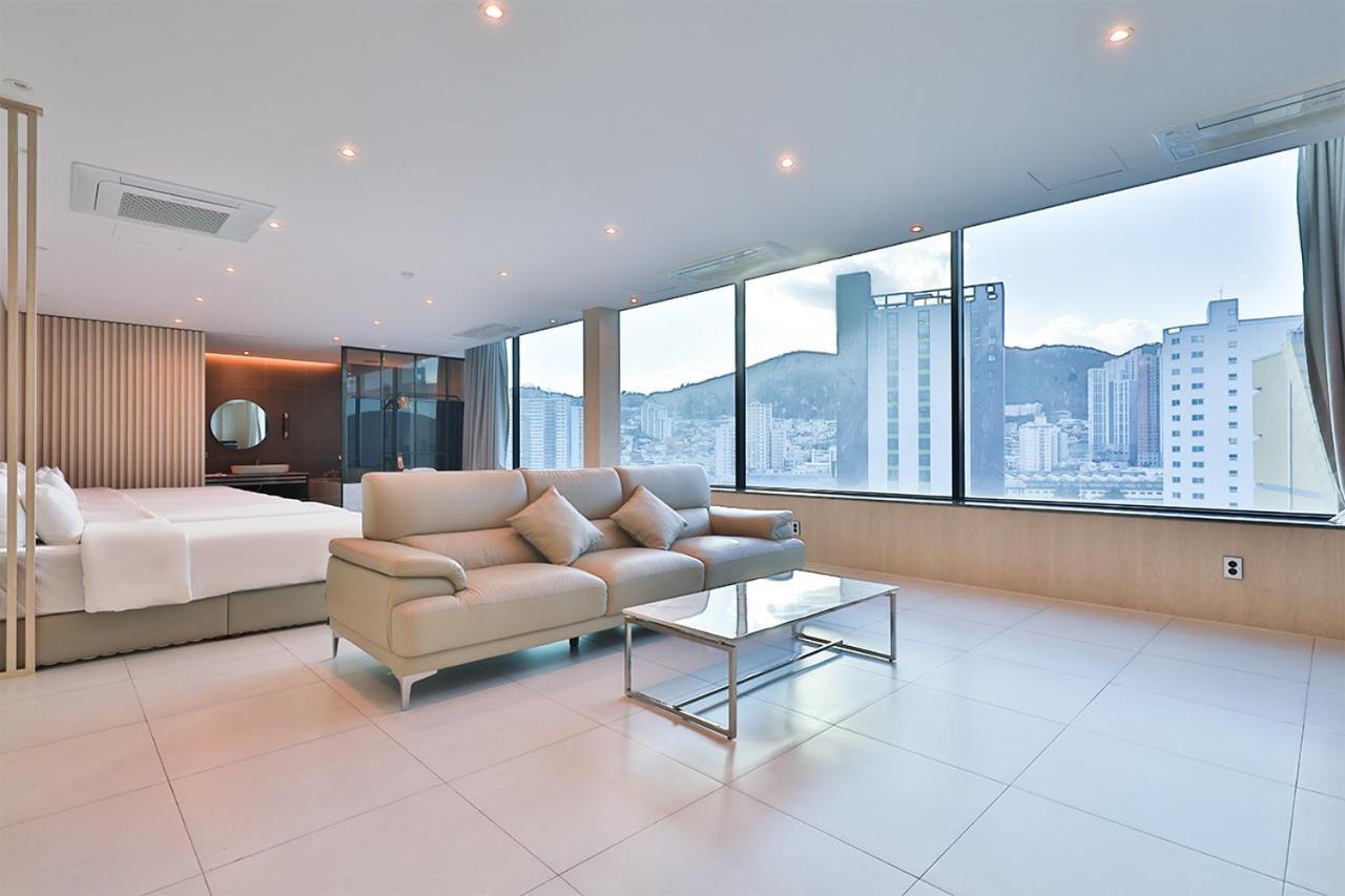 Seomyeon Ib Hotel Busan Bagian luar foto