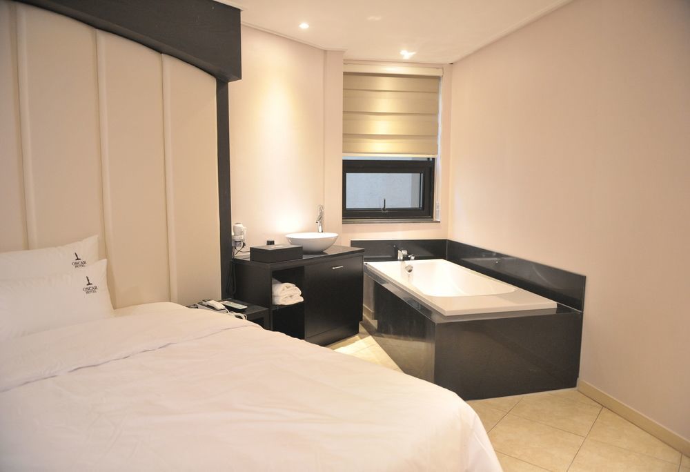 Seomyeon Ib Hotel Busan Bagian luar foto