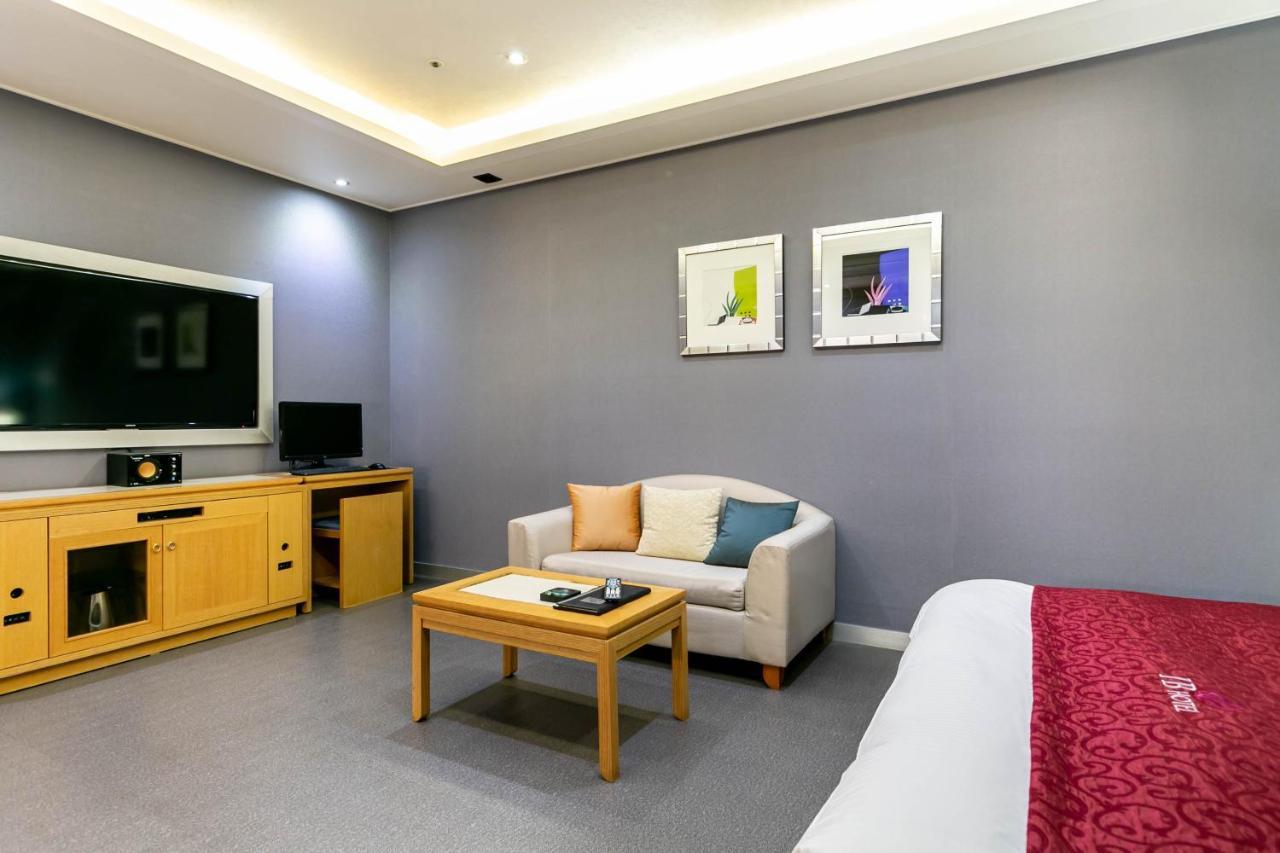 Seomyeon Ib Hotel Busan Bagian luar foto